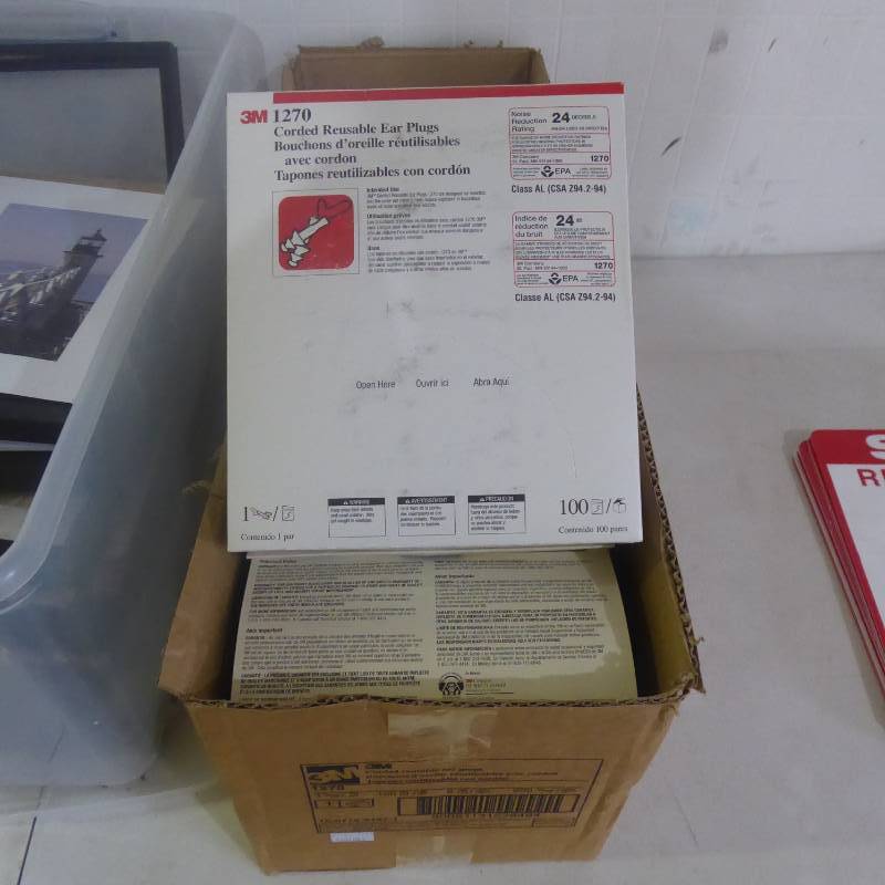 lot 210 image: Lot of 500 Brand New Ear Plugs