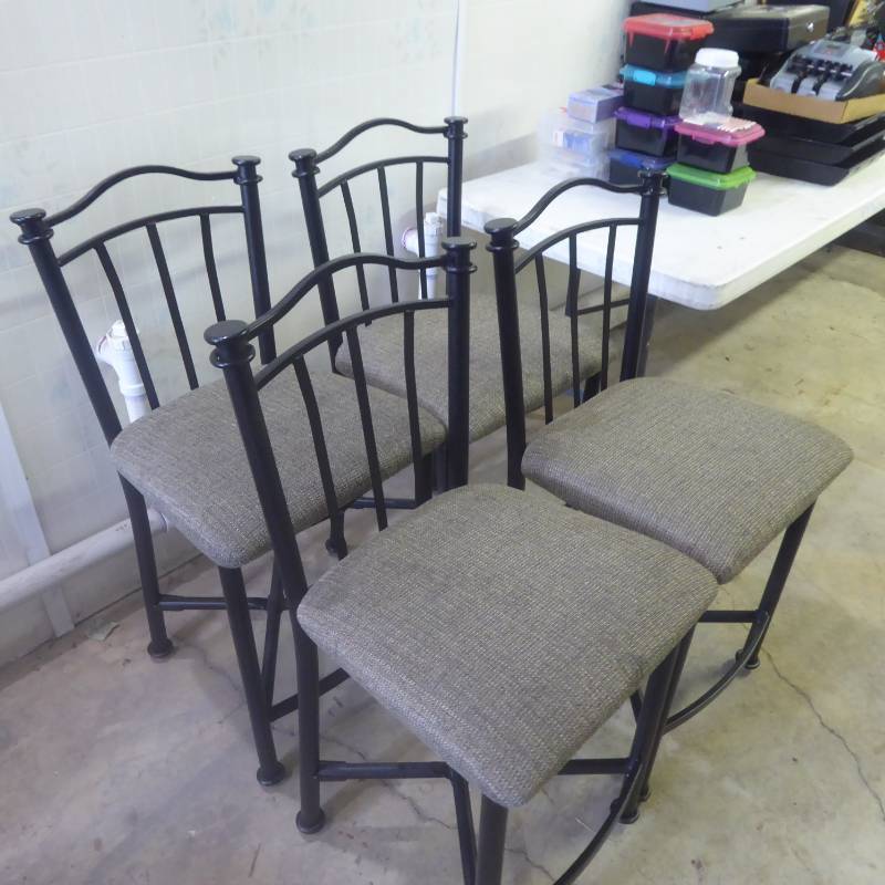 lot 221 image: Lot of Four Dining Chairs