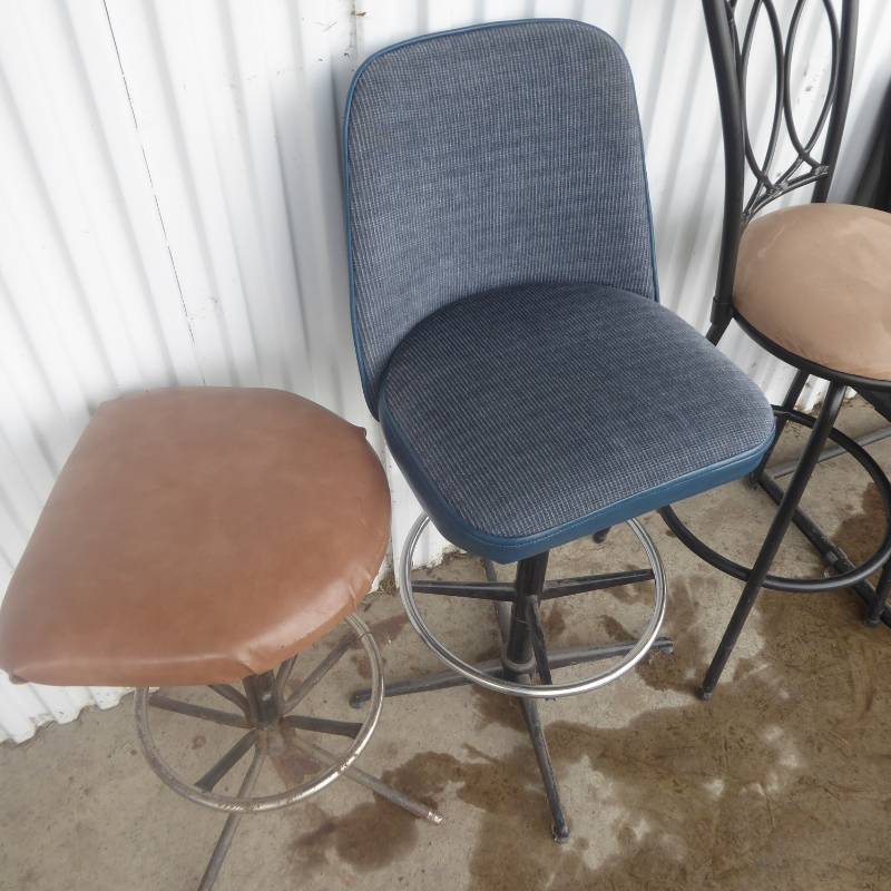 lot 232 image: Lot of Chairs and Stool