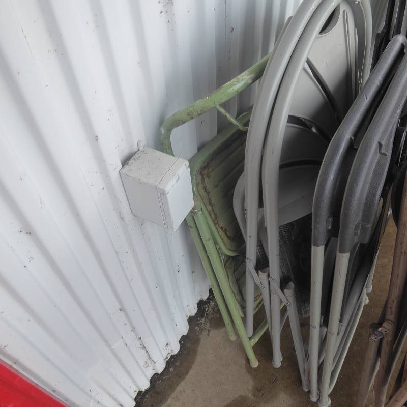 lot 233 image: Lot of Eight Folding Chairs and Folding Stepping Stool