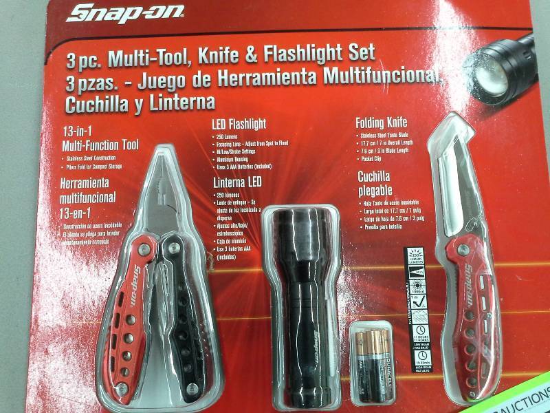 lot 207 image: 3 Units - Snap-On 3 Piece Multi-Tool Knife & Flashlight Set