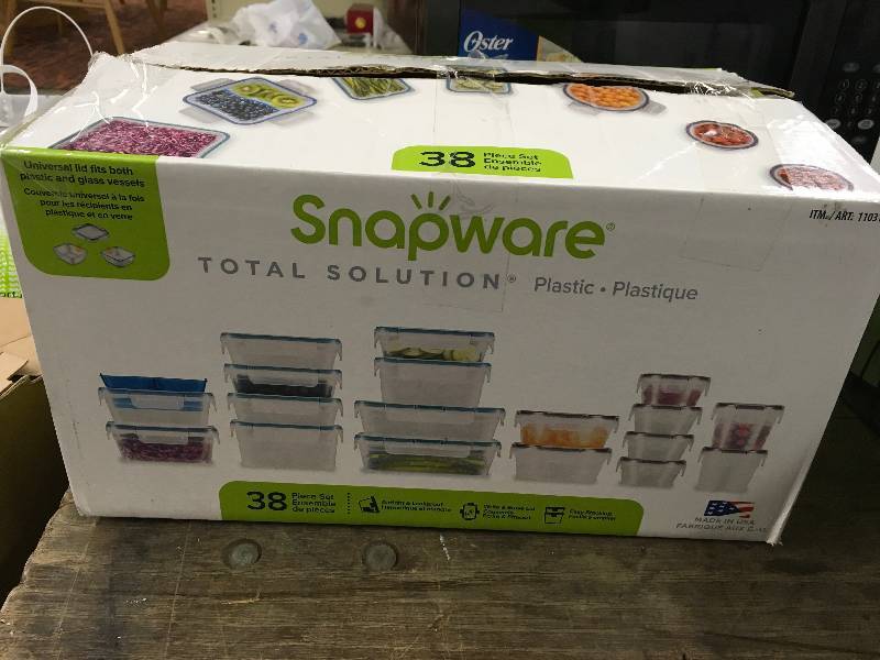 Snapware 38Pc Plastic, Retail $24.99