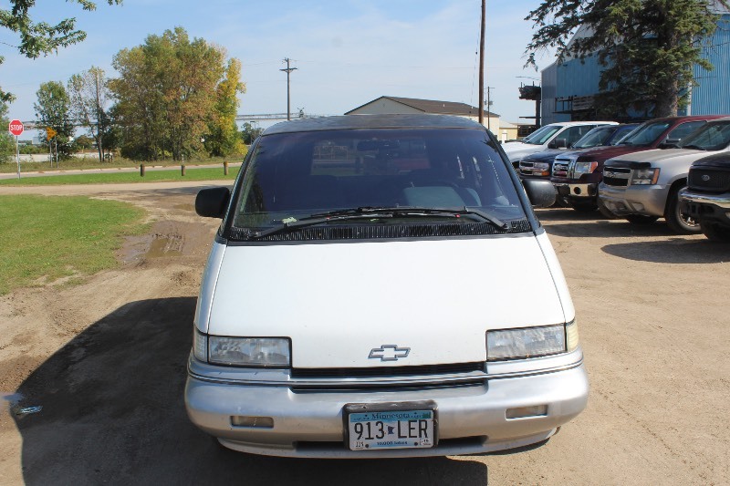 1992 Chevrolet Lumina APV Base  CL