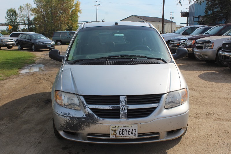 2005 Dodge Grand Caravan SE - 2 Owner -