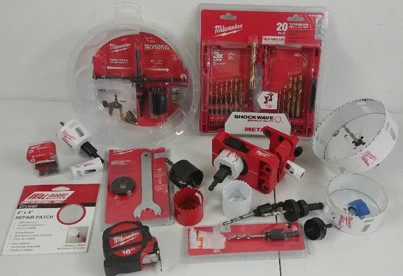 lot 44 image: Assorted Milwaukee Tools Grouping