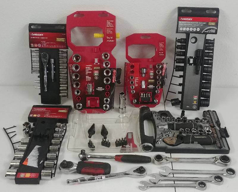 lot 47 image: Assorted Husky Socket & Ratcheting Tools