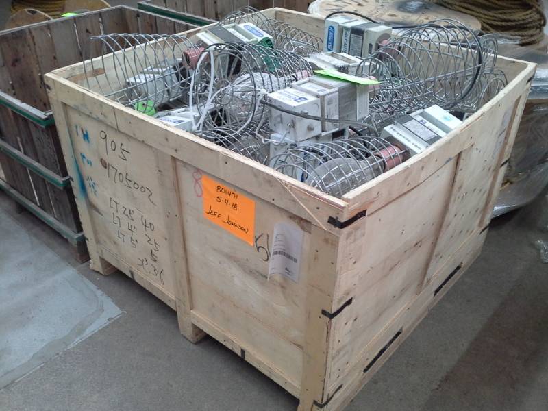 lot 414 image: Pallet of Job Site Lighting Units