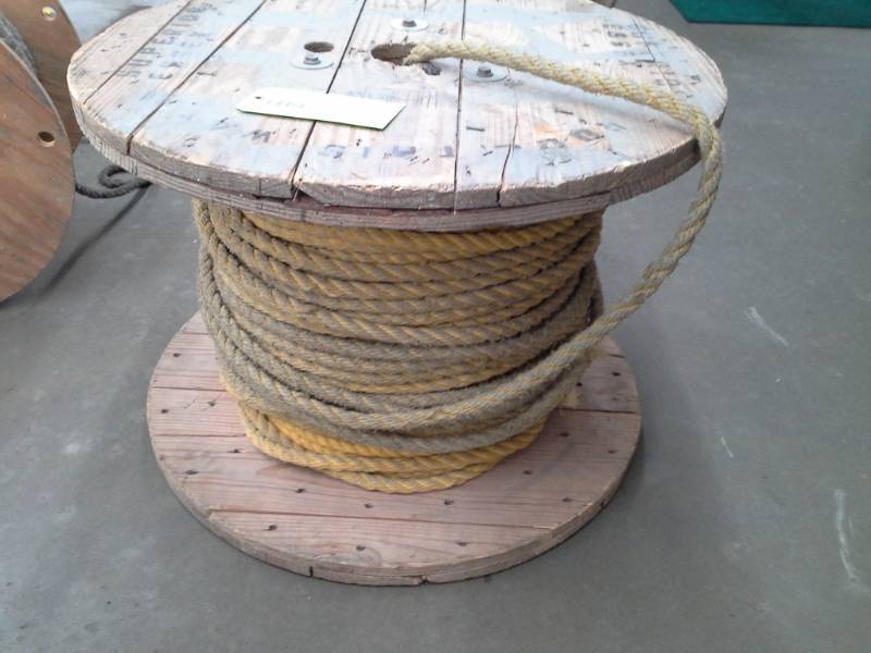 lot 418 image: Large Spool of Rope