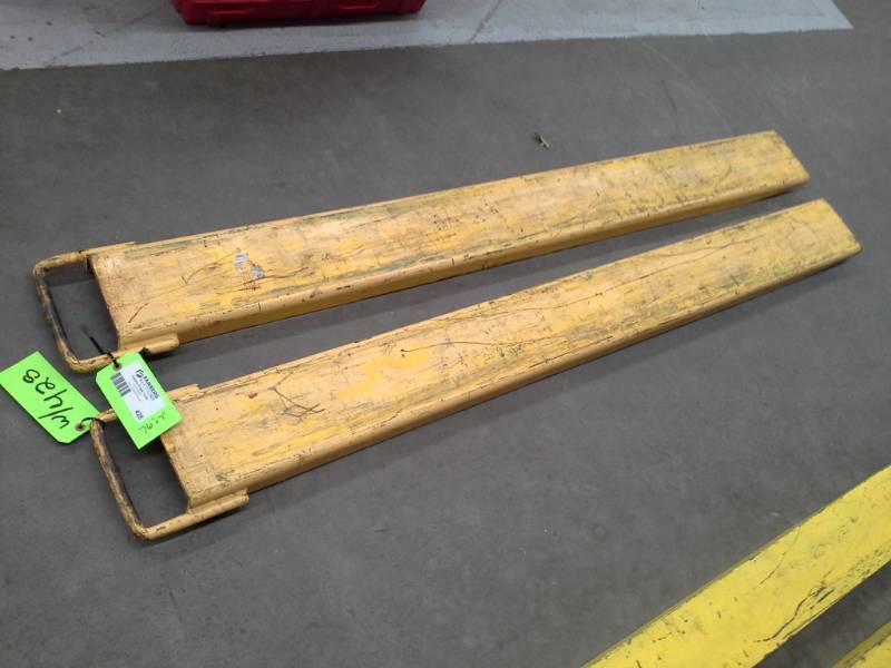 lot 428 image: Pair of Pallet Fork Extensions