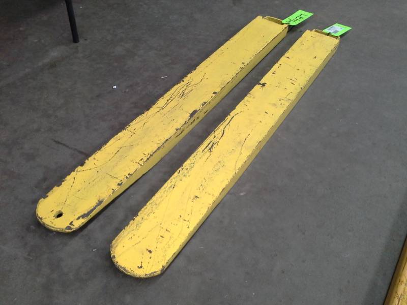 lot 427 image: Pair of Pallet Fork Extensions