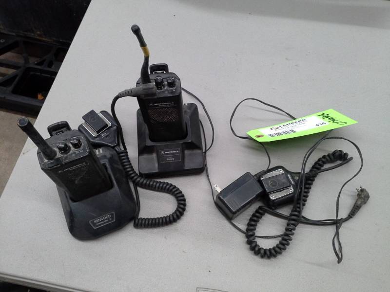lot 435 image: Pair of Motorola Radius GP 300 Walkies