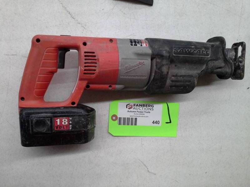 lot 440 image: Milwaukee 18V Sawzall