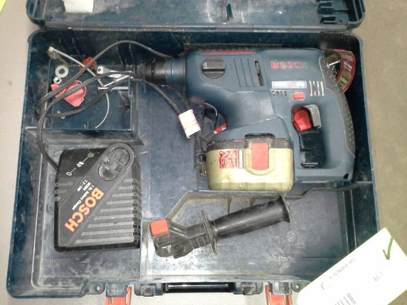 lot 461 image: Bosch 11524 Cordless Rotary Hammer Drill