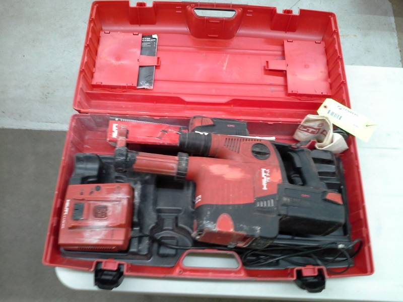 lot 499 image: Hilti TE 7-A Rotary Hammer Drill
