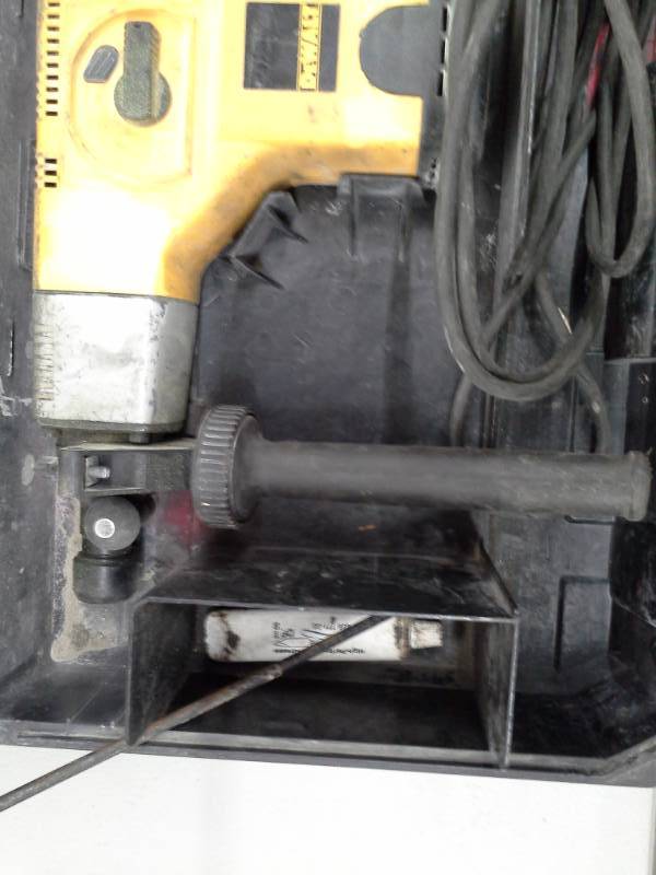 DeWalt DW532 1-1/2\