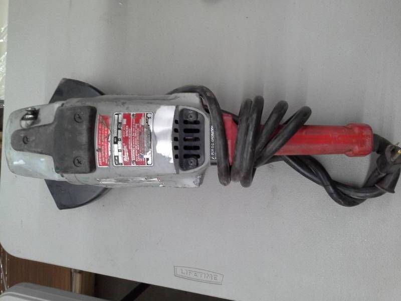 lot 512 image: Milwaukee 79 Heavy Duty Sander