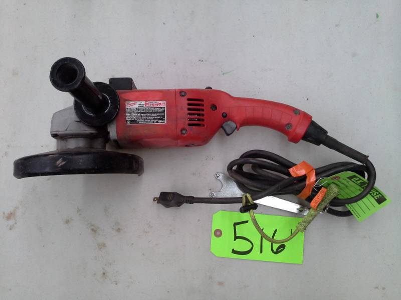 lot 516 image: Milwaukee 7 Sander