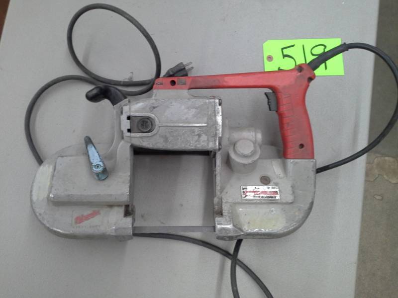 lot 519 image: Milwaukee Heavy Duty Band Saw