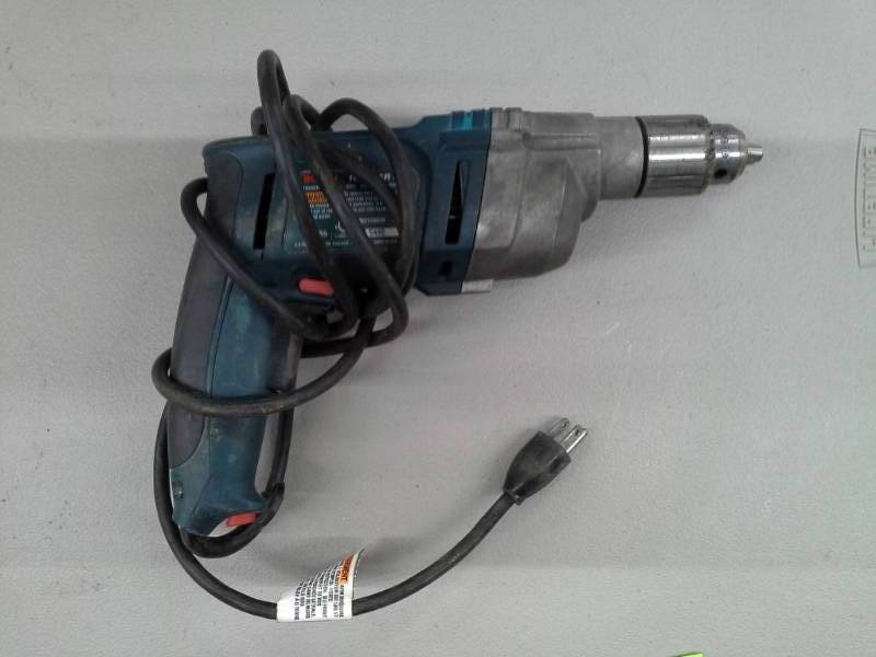 lot 524 image: Bosch 1033VSR Drill
