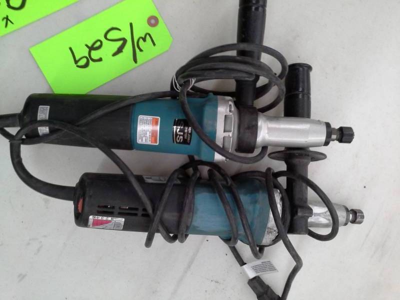 lot 529 image: Pair of 14 Makita Die Grinders