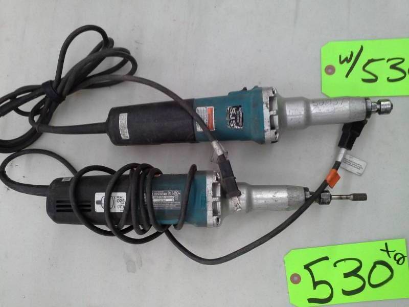 lot 530 image: Pair of 14 Makita Die Grinders