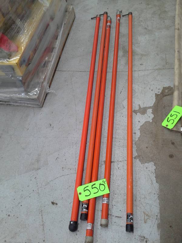 lot 550 image: 5 Hot Sticks