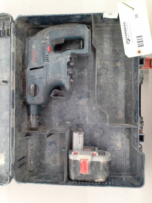 lot 28 image: Bosch 11524 24v Cordless 34in Rotary Hammer Drill