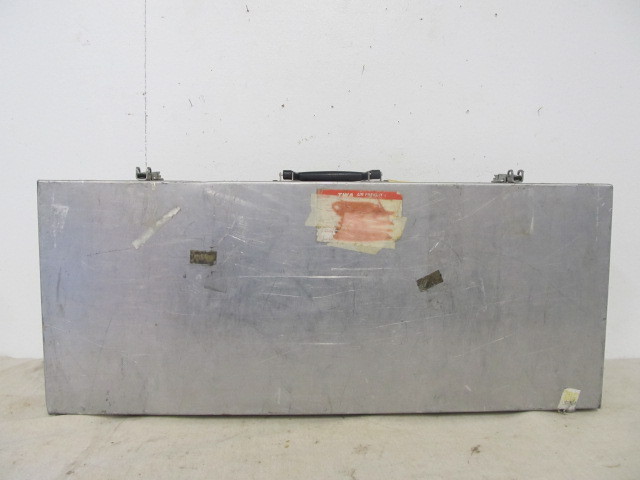 lot 63 image: Vintage KMP Metal Target Rifle Gun Case