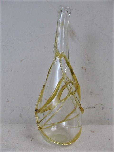 lot 77 image: Vintage Italian Hand Blown Art Glass Vase