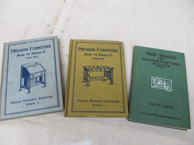 lot 157 image: Antique MissionArts & Crafts Furniture Books