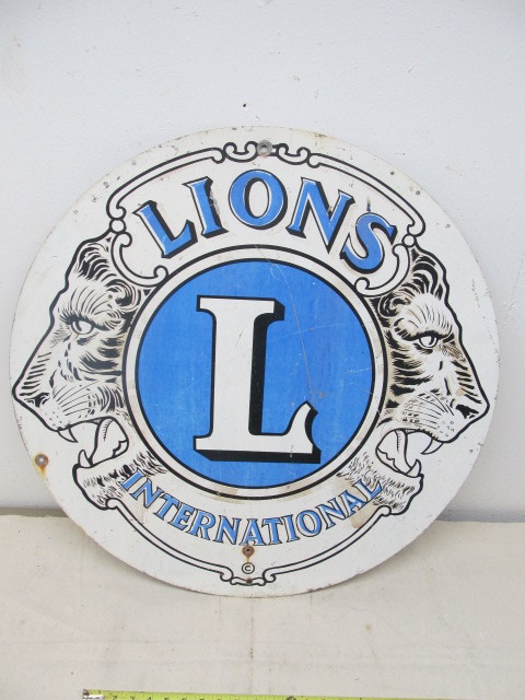 lot 185 image: Large Vintage LIONS INTERNATIONAL Metal Sign