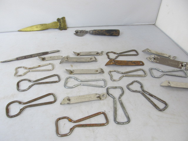 lot 206 image: Lot of Vintage Beer etc Openers