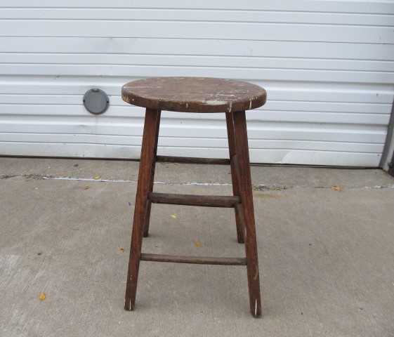 lot 221 image: Antique Oak Stool