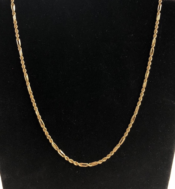 lot 7 image: 14k Solid Gold Braided Italian Necklace