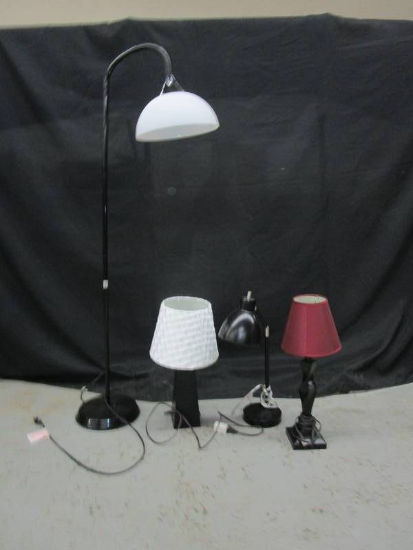 lot 58 image: 4 really nice lamps from an estate and not very old