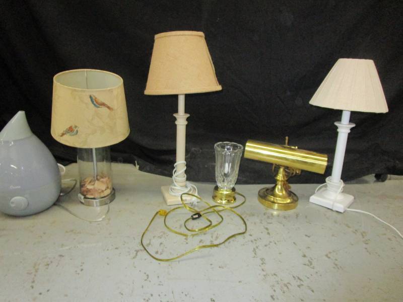 lot 59 image: Various Lamps all in really nice condition
