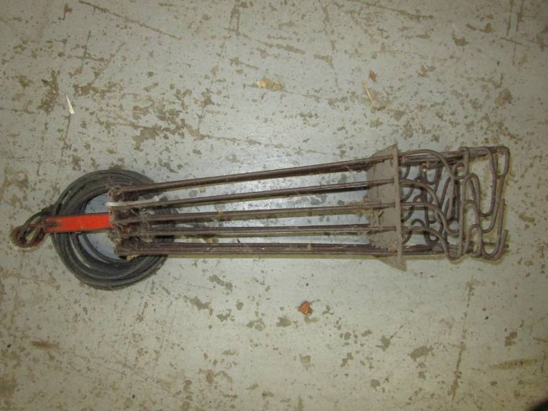 lot 79 image: Chimney Cleaner