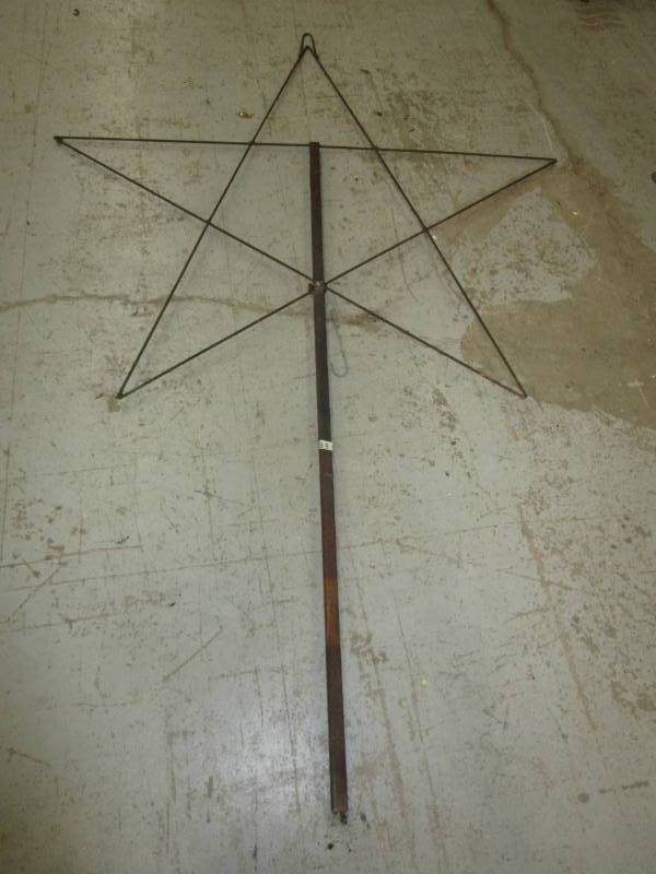 lot 103 image: 8 ft Steel Christmas Star