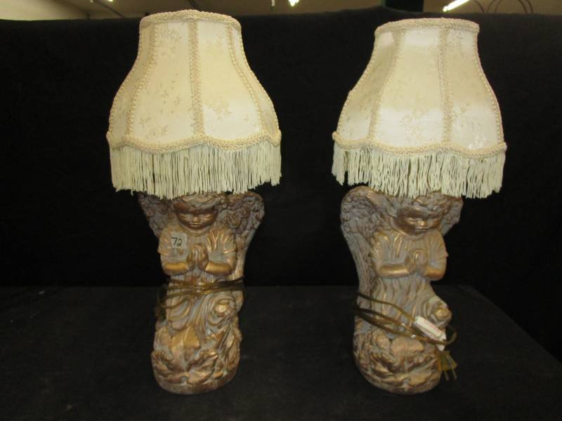 lot 106 image: Cherubs Lamps