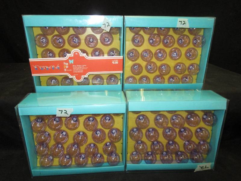lot 124 image: 4 sets of Blue globe lights