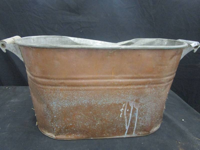 lot 143 image: Copper flower Planter