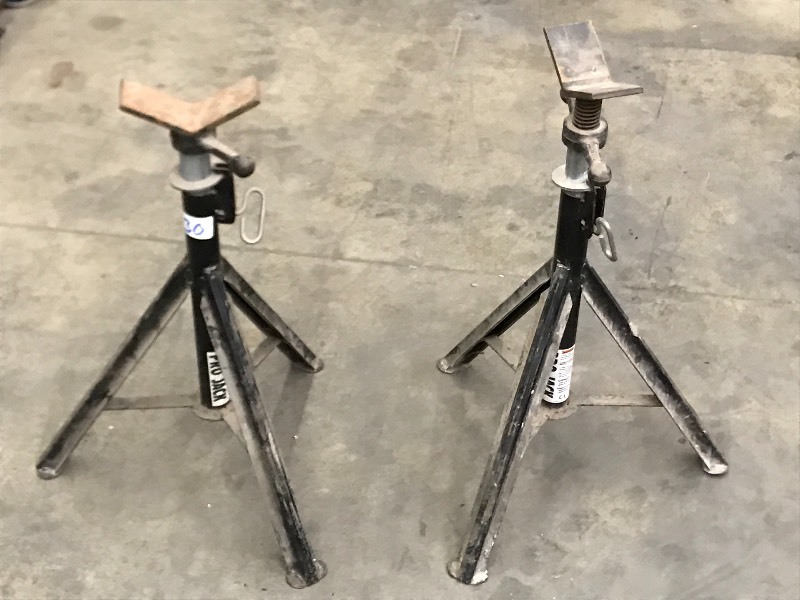 (2) Pro-Jack Adjustable Supports