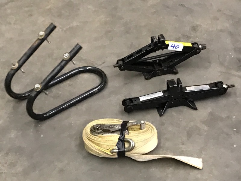 (2) Scissor Jacks, Ratchet Strap, Motorcycle Wheel Stand
