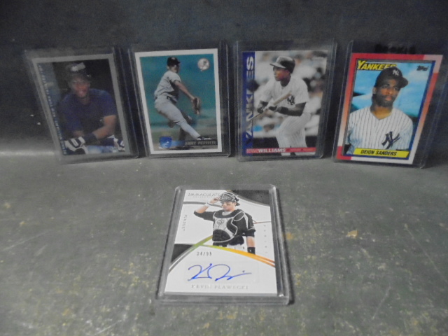 lot 16 image: New York Yankees Star Rookie Base Ball Cards, Williams, Petitte, Autograph and MORE