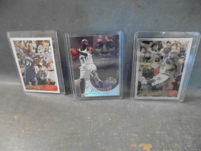 lot 28 image: Kevin Garnett Basketball Rookie Cards