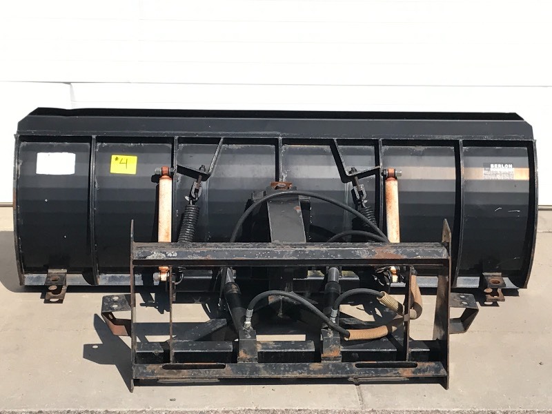 lot 4 image: Berlon Skid Loader Snow Plow