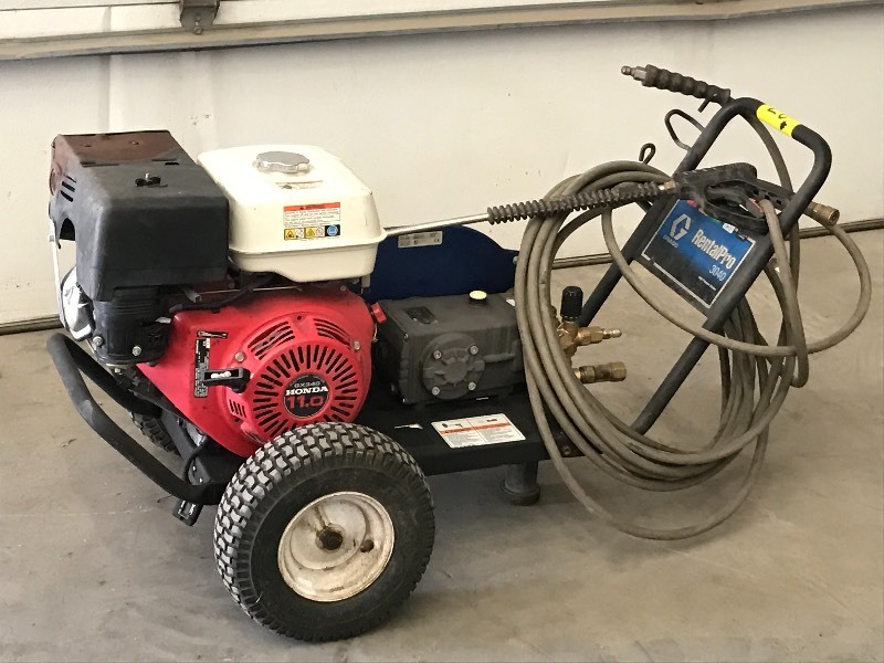 lot 27 image: Graco RentalProp 3020 Pressure Washer