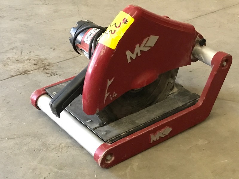 lot 33 image: MK 160251 Masonry Saw