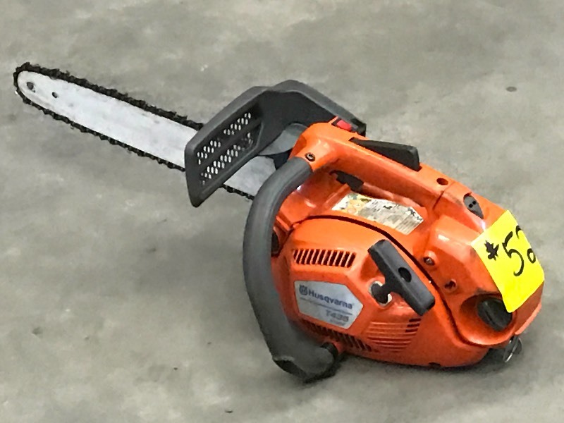 lot 52 image: Husqvarna T-435 Chainsaw