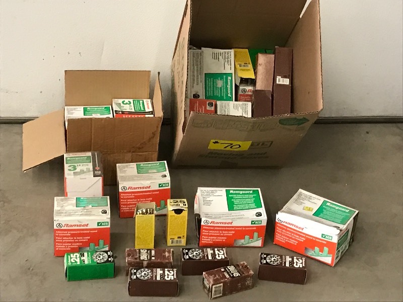 lot 70 image: Large Lot Of Assorted Ramset Fasteners & Power Leads